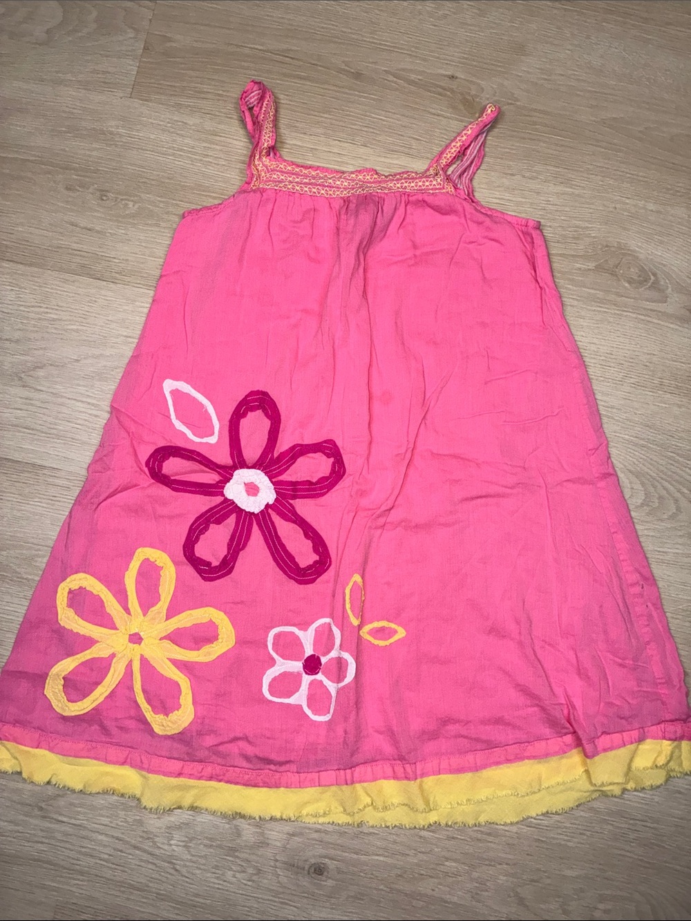 Mini Boden Pink Floral Appliqué Tank Swing Dress with Yellow Trim Girl’s 4/5T
